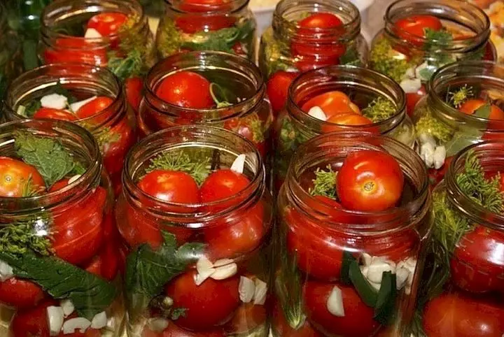 Solodki Marynovani Pomidory Na Zymu 720x482 1